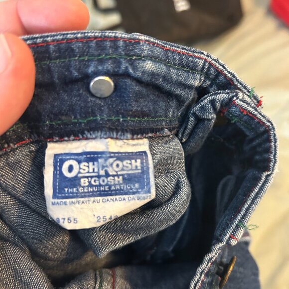 🧵 Vintage OshKosh B’gosh Overalls – Likely Size 4–5T 🧵 - Picture 3 of 7